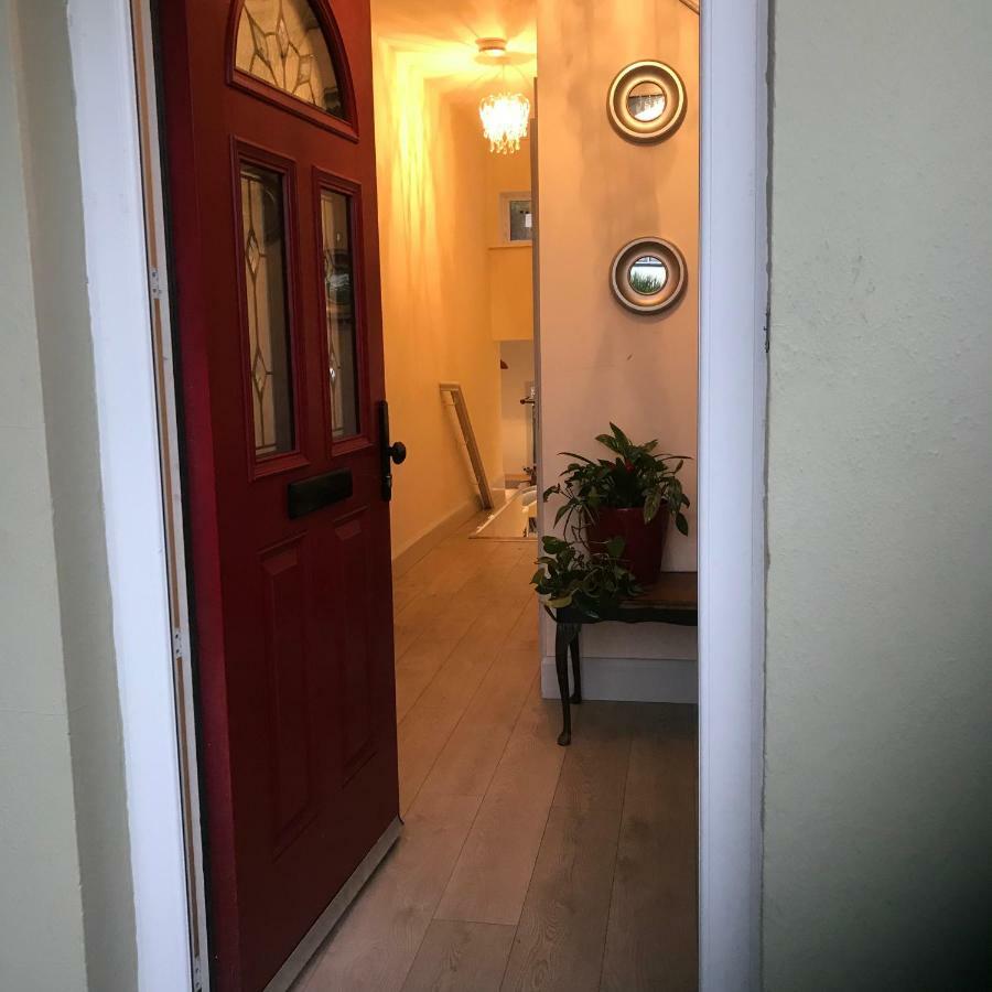 Newcastle Guest House ゴールウェイ エクステリア 写真